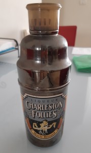 חפצי וינטג´ שונים